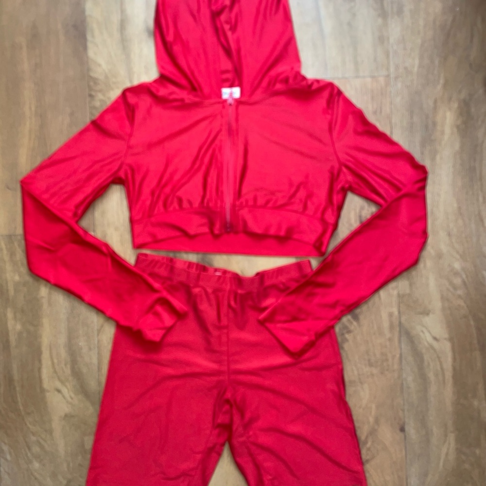 BRAND NEW! NEVER WORN!